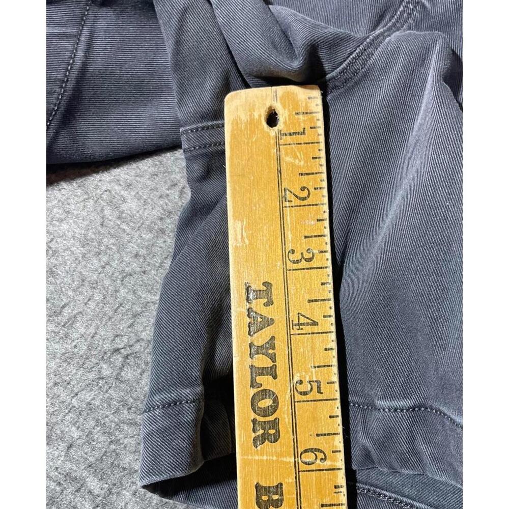 Spanx Women's Gray Twill Shorts - Size Large Compression Trim Accent - Picture 6 of 7